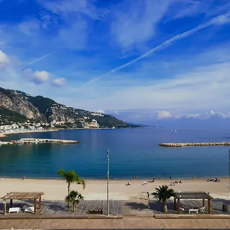 Petit Vue Menton